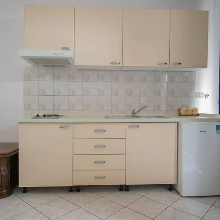 Apartment Manuela - Baska Voda